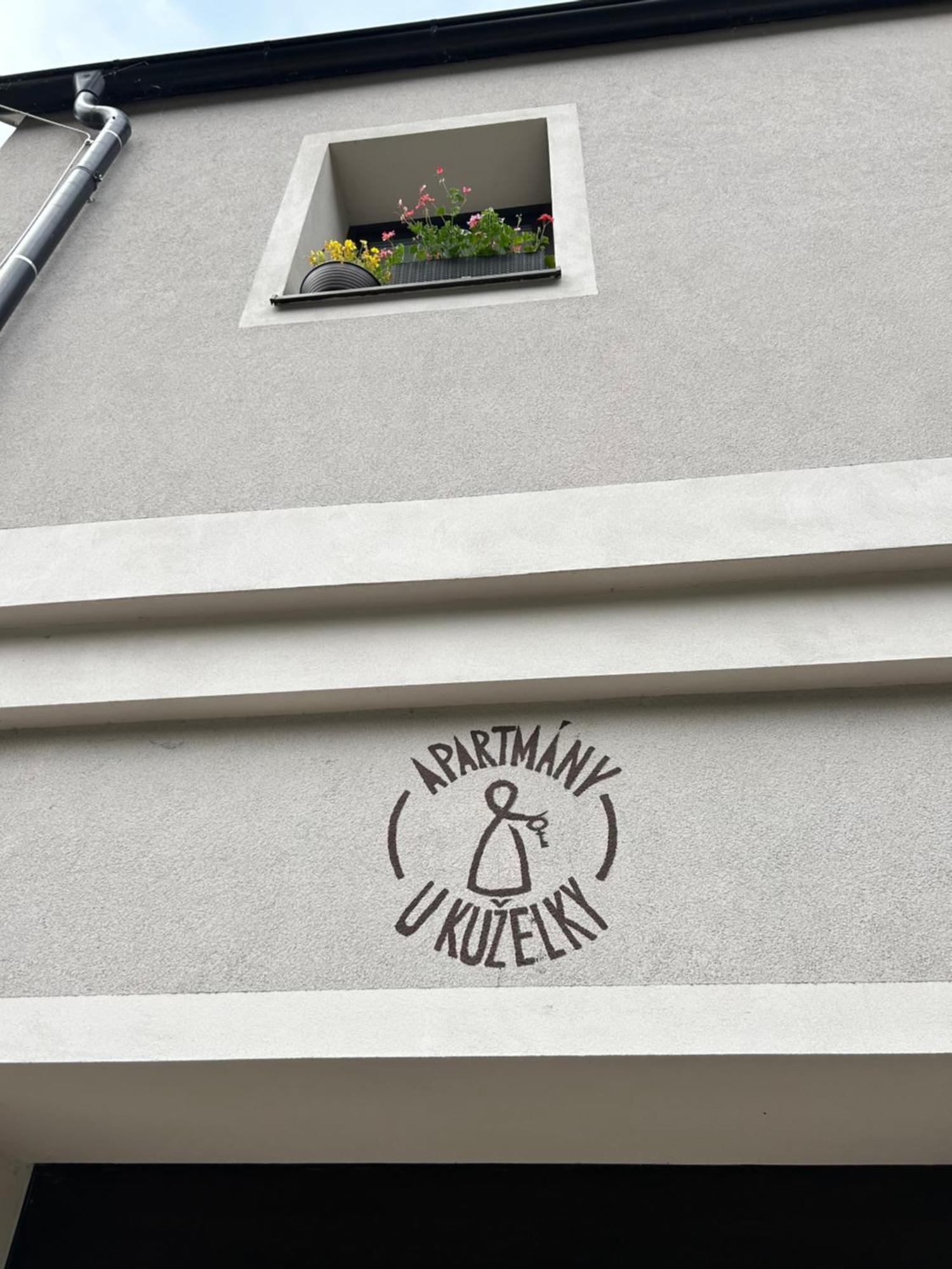 Apartmany U Kuzelky Loket Buitenkant foto